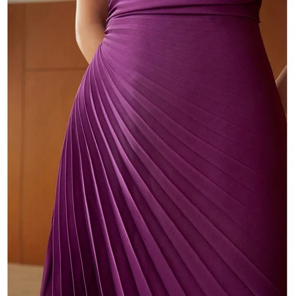 Classic Purple Pleated Party Formal Wedding Dress - Picture 2 of 5